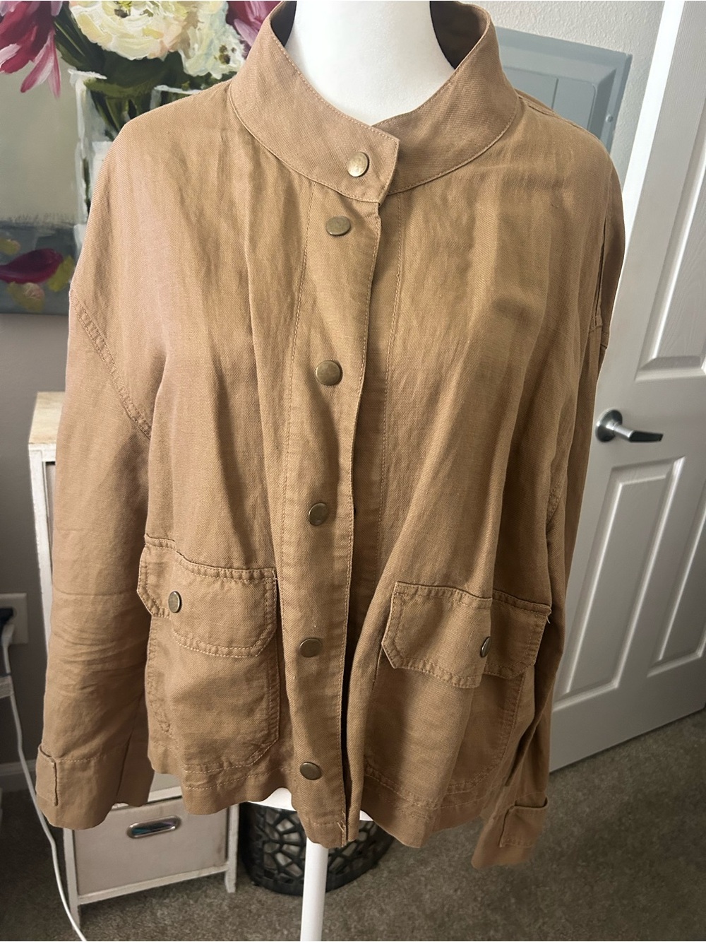 Women’s Lightweight Tan Utility Jacket with Snap Buttons